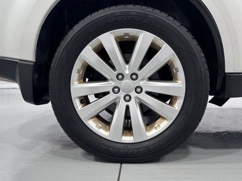 Used 2013 Subaru Forester 2.5X Premium w/ All-Weather Plus Pkg AWD/4WD image 34