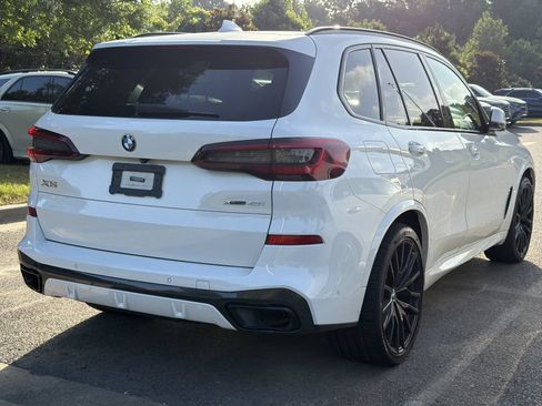 Used 2021 BMW X5 xDrive40i w/ M Sport Package AWD/4WD image 4