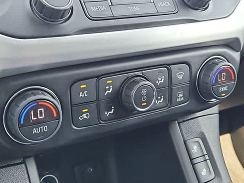 Used 2019 GMC Acadia SLT FWD image 25