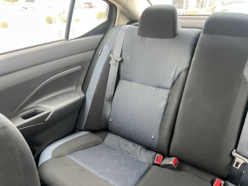 Used 2025 Nissan Versa SV FWD image 39