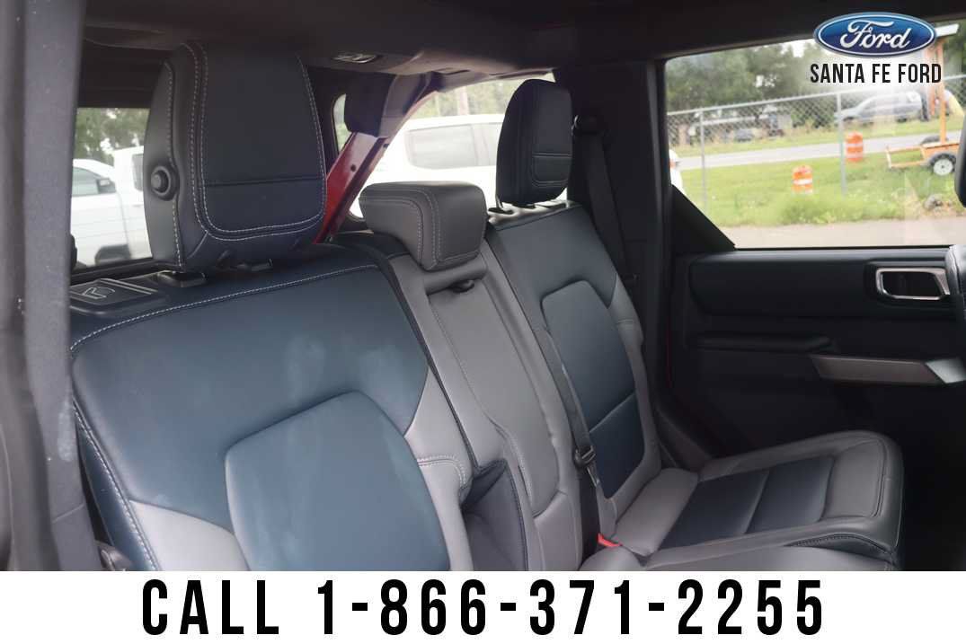 Used 2022 Ford Bronco Outer Banks AWD/4WD image 25