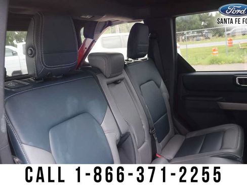 Used 2022 Ford Bronco Outer Banks AWD/4WD image 25