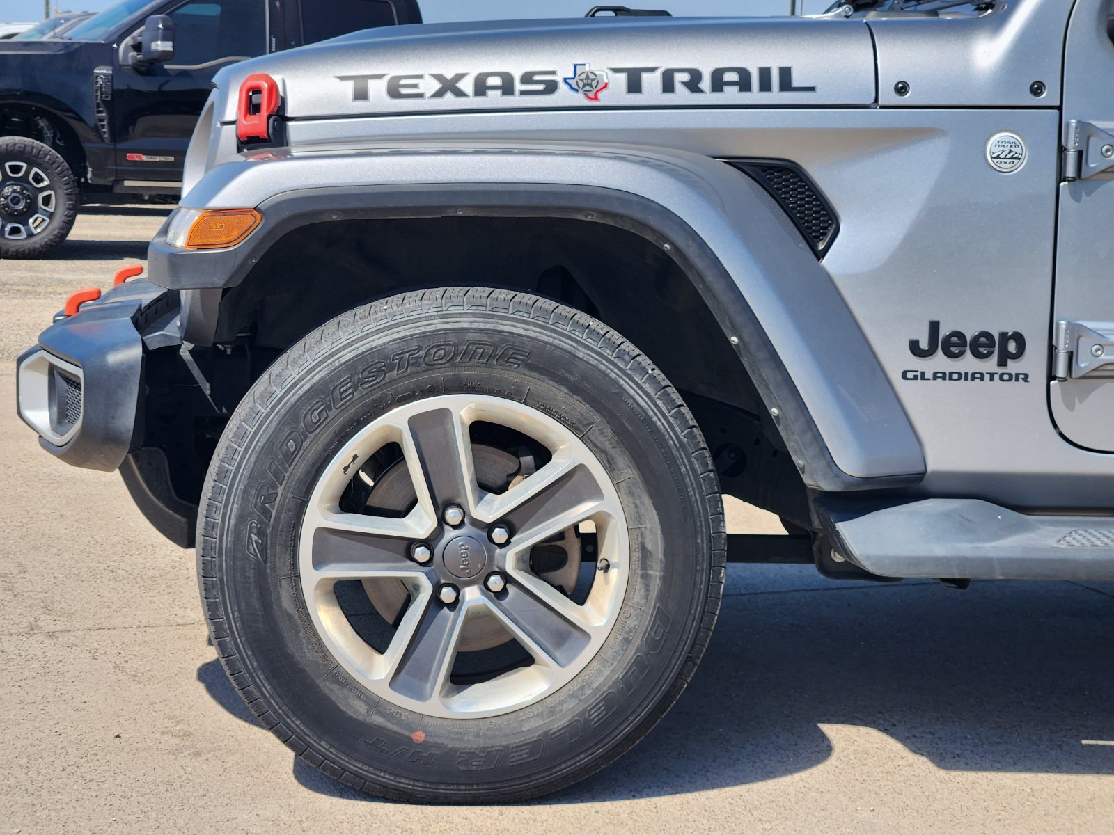 Used 2021 Jeep Gladiator Overland AWD/4WD image 9