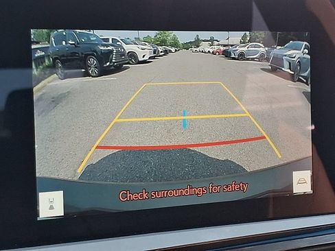 Used 2025 Lexus ES 300h w/ Premium Package FWD image 19