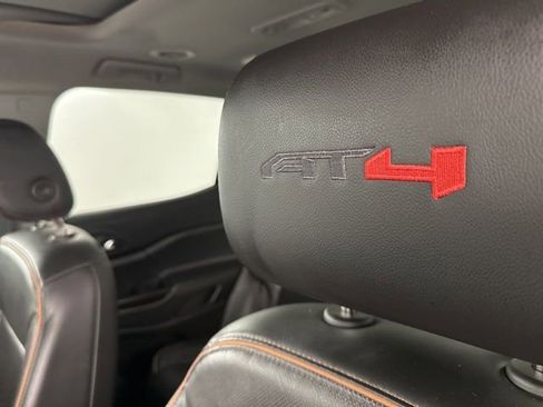 Used 2022 GMC Acadia AT4 w/ Technology Package AWD/4WD image 13