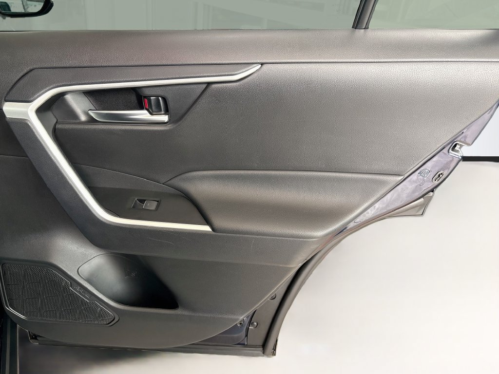 Certified 2025 Toyota RAV4 XLE FWD image 26