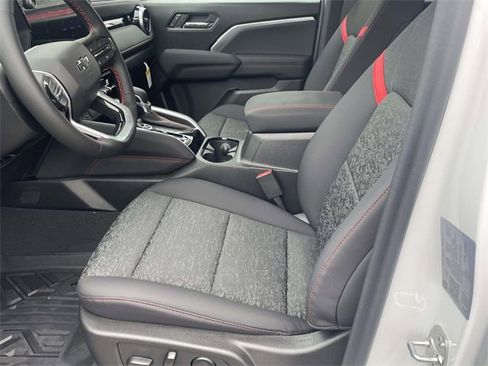 New 2026 Chevrolet Colorado Z71 image 7