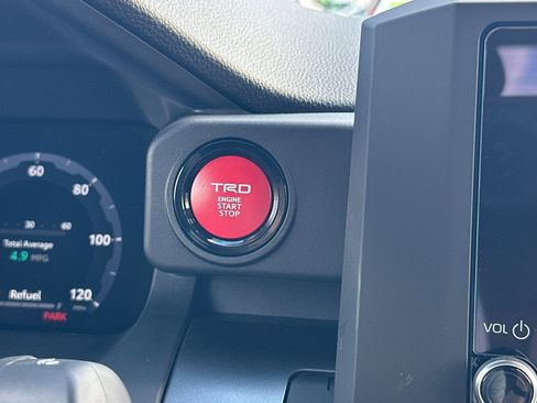 New 2025 Toyota Tacoma TRD Off-Road image 19