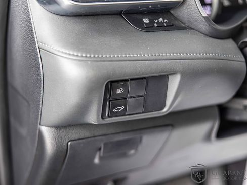 Used 2021 Toyota Highlander XSE image 22