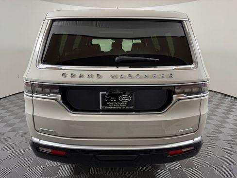 Used 2022 Jeep Grand Wagoneer Series I w/ Rear Seat Video Group 1 AWD/4WD image 9