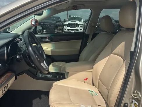 Used 2015 Subaru Outback 3.6R Limited AWD/4WD image 22