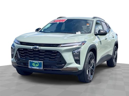 Certified 2025 Chevrolet Trax ACTIV w/ Driver Confidence Package FWD image 1