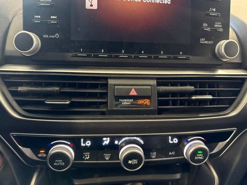 Used 2019 Honda Accord LX image 27