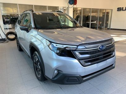 New 2025 Subaru Forester Premium w/ Convenience Package #1