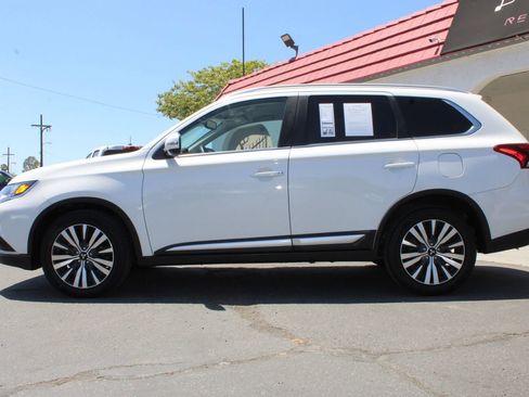 Used 2020 Mitsubishi Outlander SEL FWD image 39