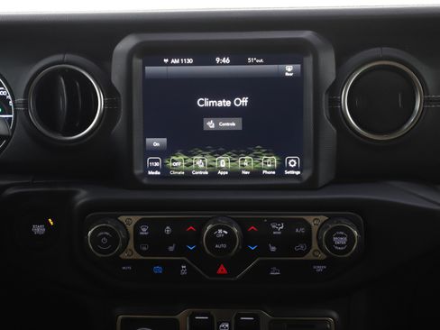 Used 2022 Jeep Wrangler Unlimited Sahara w/ Cold Weather Group image 15