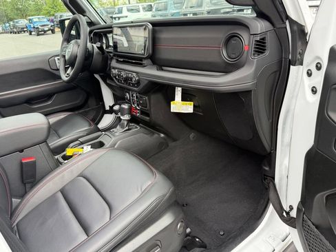 Certified 2025 Jeep Wrangler Unlimited Rubicon AWD/4WD image 20