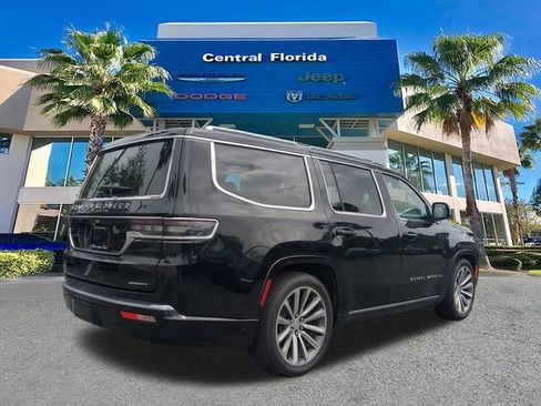Certified 2023 Jeep Grand Wagoneer Series II AWD/4WD image 5