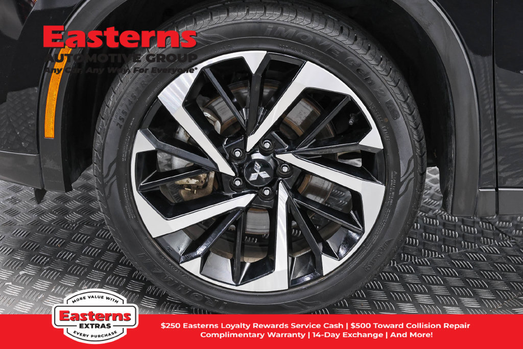 Used 2024 Mitsubishi Outlander SE FWD image 32