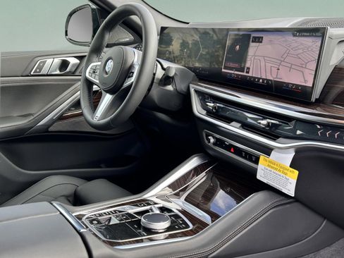 New 2026 BMW X6 xDrive40i w/ Premium Package image 28