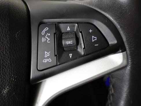 Used 2020 Chevrolet Trax LT w/ LT Convenience Package image 35