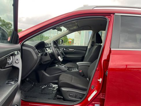 Used 2019 Nissan Rogue SV AWD/4WD image 15