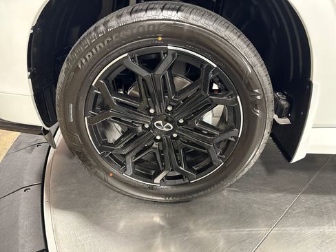 New 2026 INFINITI QX80 4WD w/ Sport Exterior Package image 2