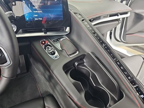 Certified 2025 Chevrolet Corvette Stingray Premium Conv w/ Z51 Performance Package image 25