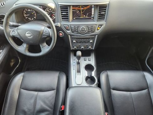 Used 2019 Nissan Pathfinder SL FWD image 26
