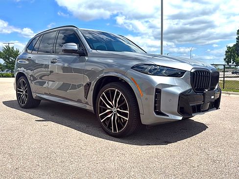 Certified 2025 BMW X5 sDrive40i w/ Executive Package RWD image 3