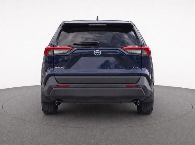 Used 2024 Toyota RAV4 XLE w/ Convenience Package FWD image 7