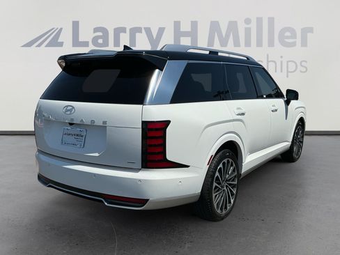 Used 2026 Hyundai Palisade Calligraphy AWD/4WD image 4