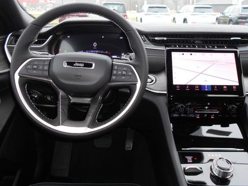 New 2025 Jeep Grand Cherokee Limited w/ Trailer Tow Package image 4