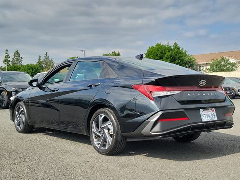 Certified 2025 Hyundai Elantra Sport w/ Cargo Package image 27