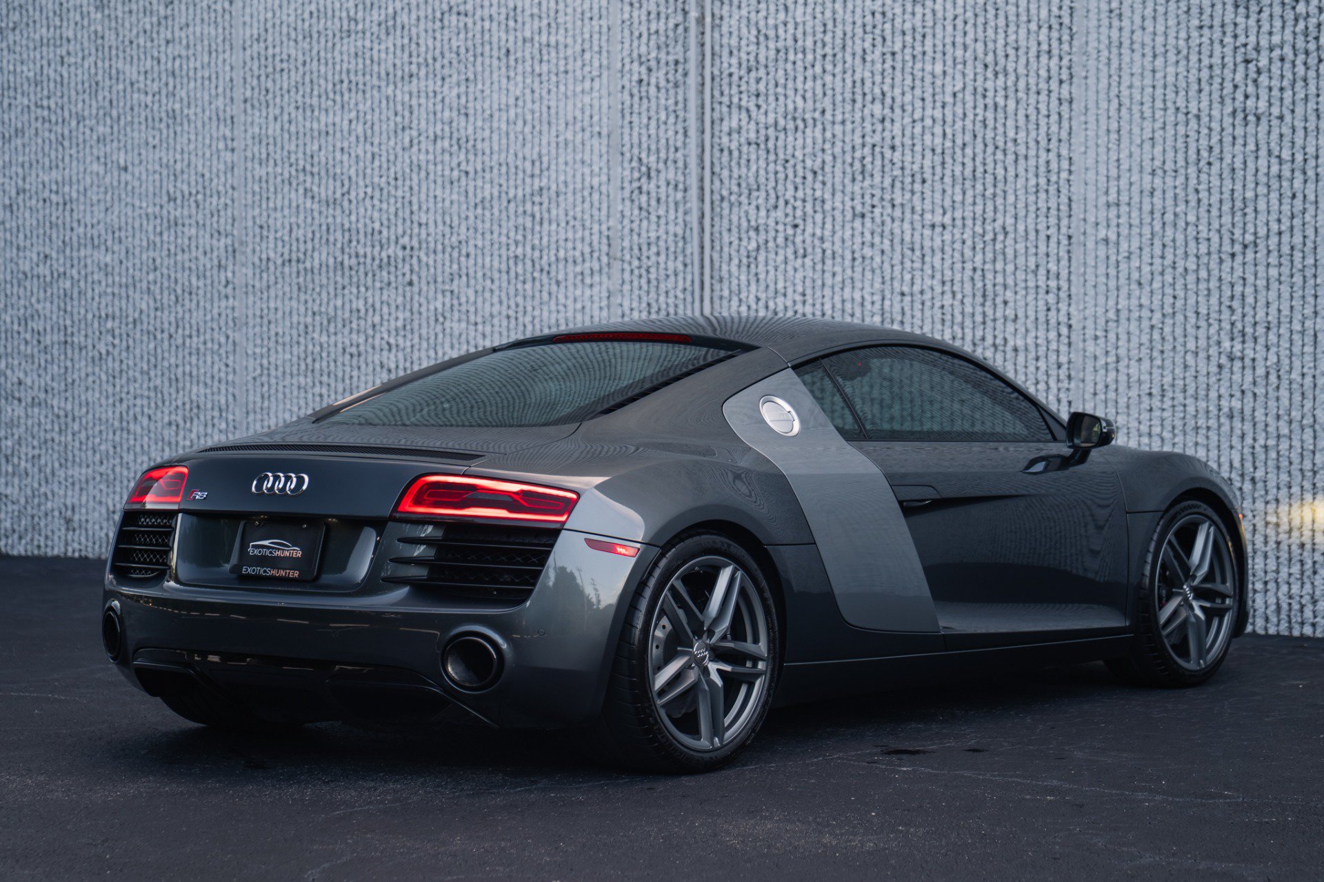 Used 2014 Audi R8 V8 w/ Convenience Package AWD/4WD image 6