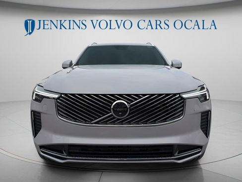 New 2026 Volvo XC90 B5 Plus AWD/4WD image 9