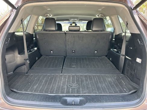 Used 2018 Toyota Highlander Plus image 49