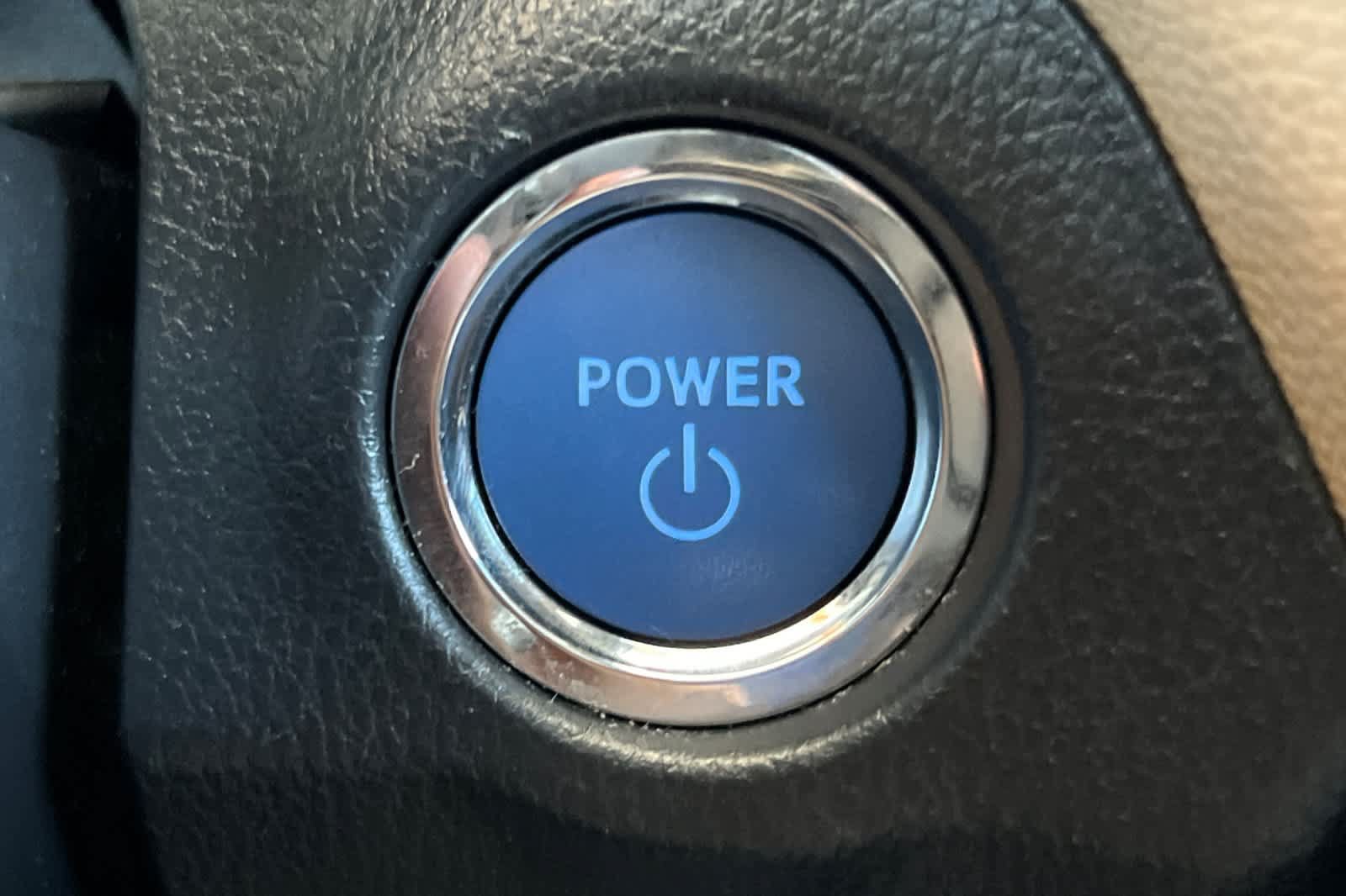 Certified 2022 Toyota RAV4 XLE AWD/4WD image 24
