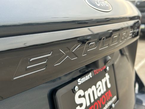 Used 2024 Ford Explorer ST-Line w/ Class IV Trailer Tow Package AWD/4WD image 8
