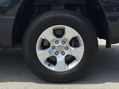 Used 2020 RAM 1500 Big Horn AWD/4WD image 5
