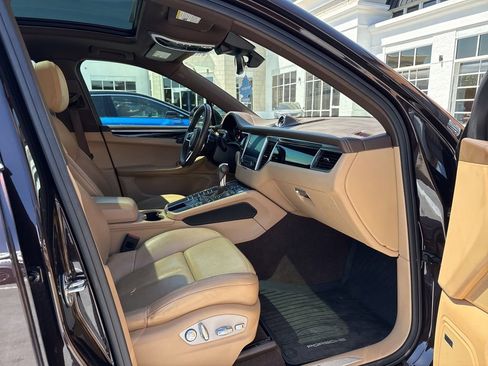 Used 2018 Porsche Macan S AWD/4WD image 5