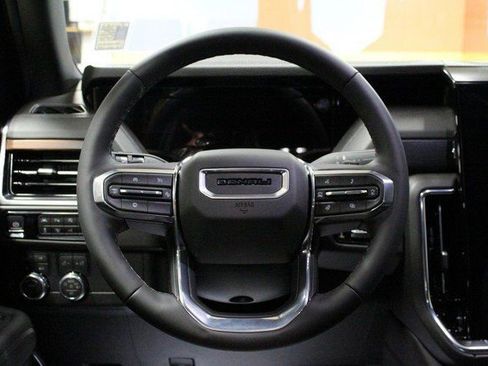 New 2026 GMC Yukon XL Denali image 21