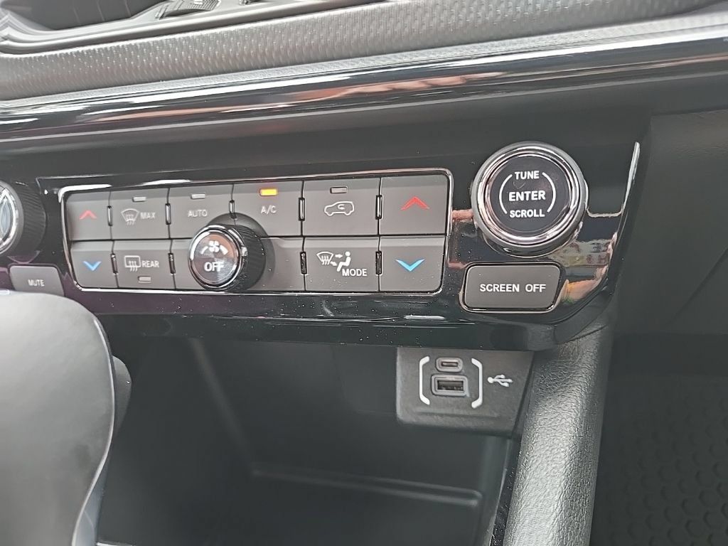 New 2026 Jeep Compass Latitude AWD/4WD image 55