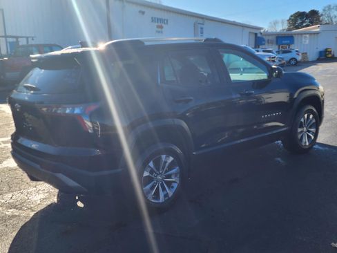 Used 2025 Chevrolet Equinox LT w/ Convenience Package II image 5