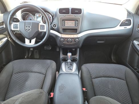 Used 2020 Dodge Journey SE w/ SE Popular Equipment Group FWD image 16