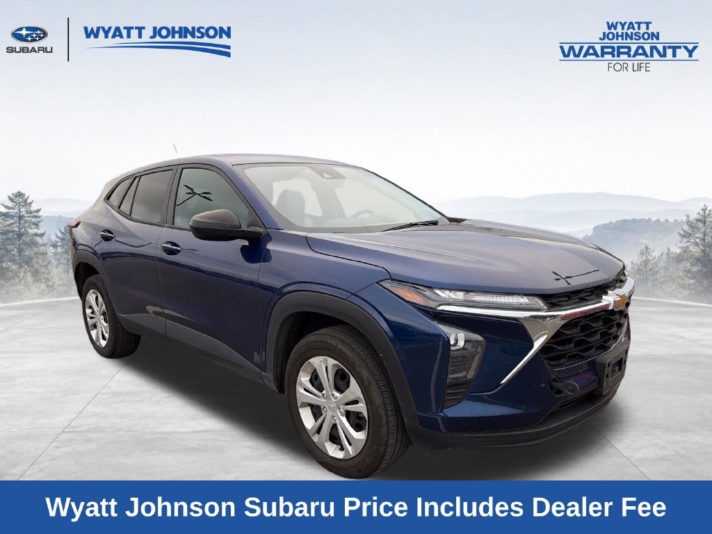 Used 2024 Chevrolet Trax LS FWD image 13