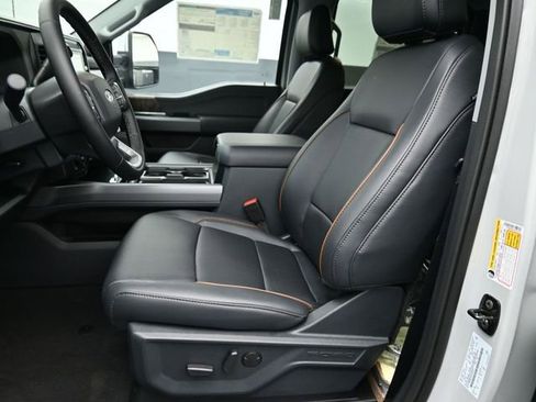 New 2026 Ford F250 Lariat w/ Chrome Package image 22