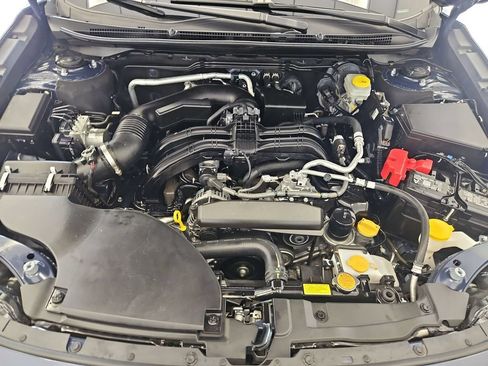 Used 2025 Subaru Outback Premium AWD/4WD image 31
