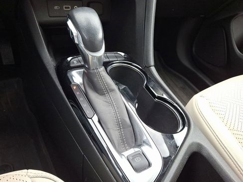 Used 2021 Buick Encore GX Essence w/ Sport Touring Package FWD image 14