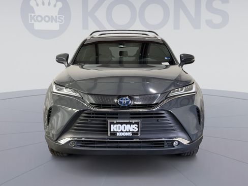 Used 2024 Toyota Venza XLE AWD/4WD image 11